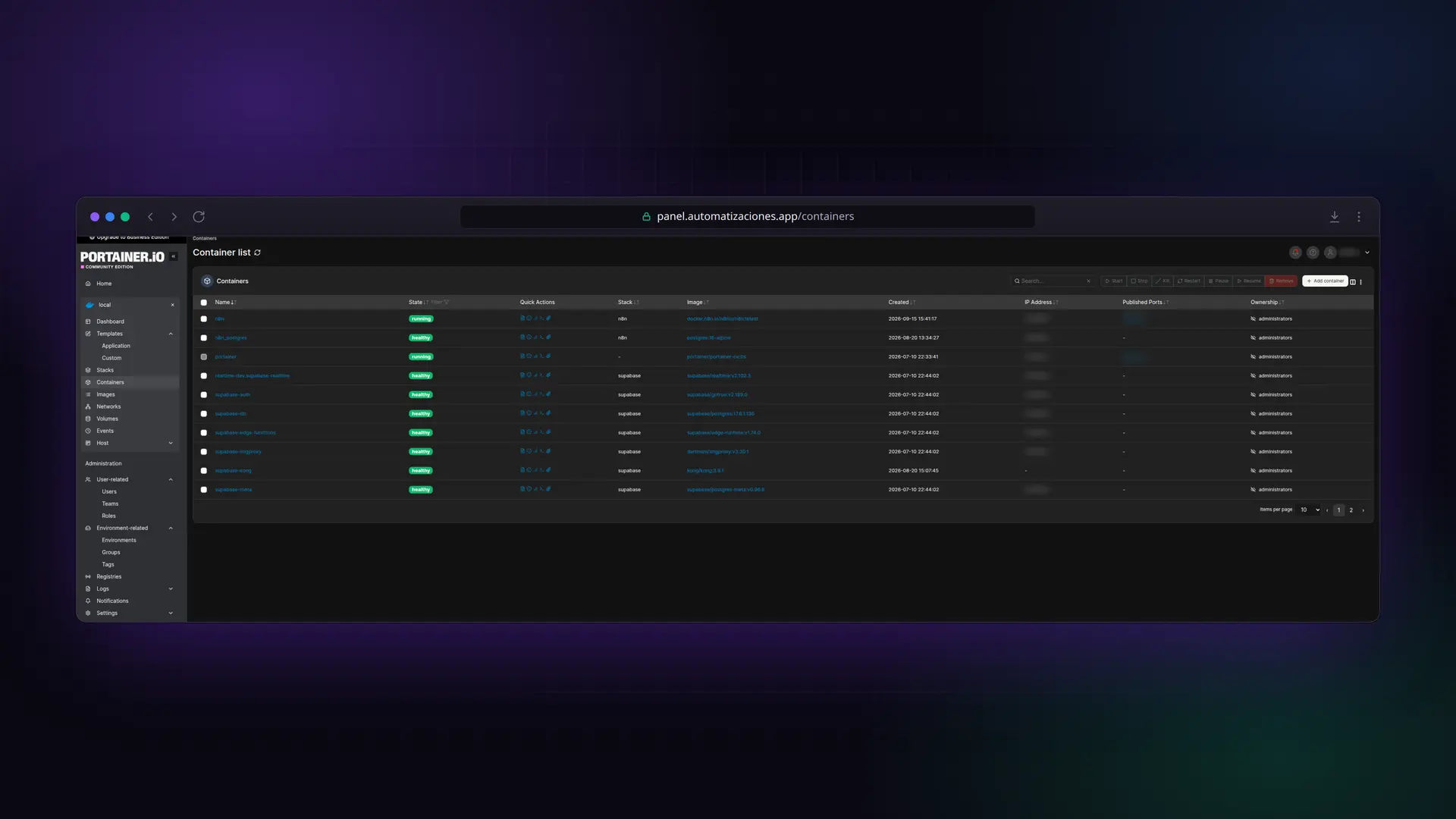 Lista de contenedores en Portainer con n8n, su base de datos PostgreSQL y los servicios de Supabase en estado running y healthy